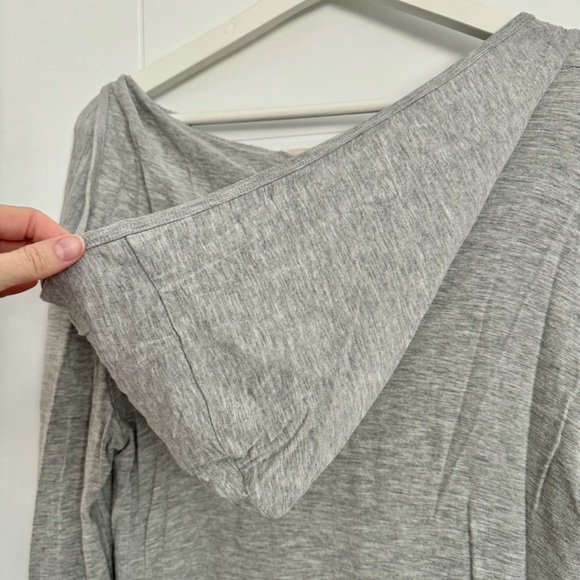 Hooded long sleeve Aztec boho shirt - Picture 4 of 4